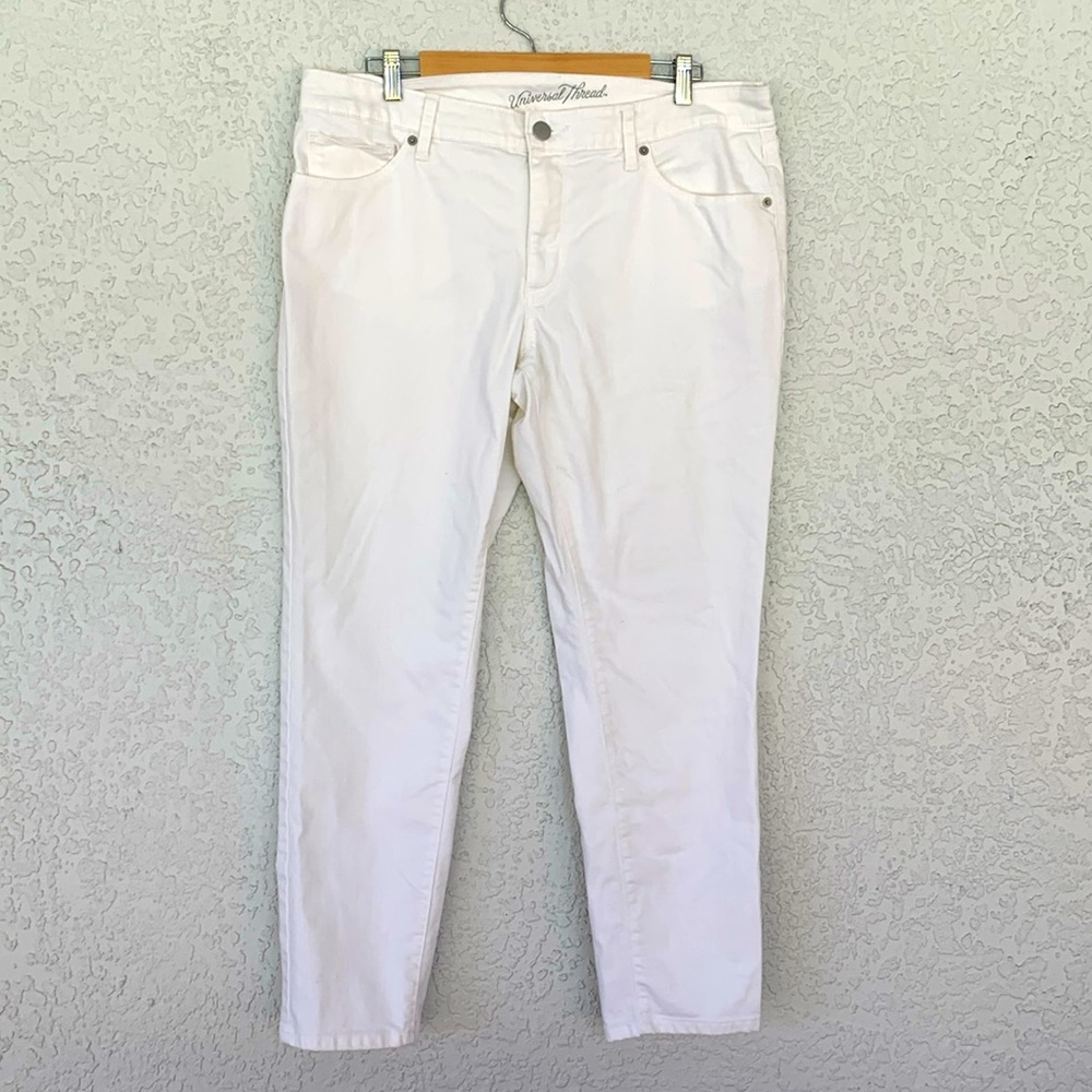 Universal Thread white skinny pants/ jeans size 16W